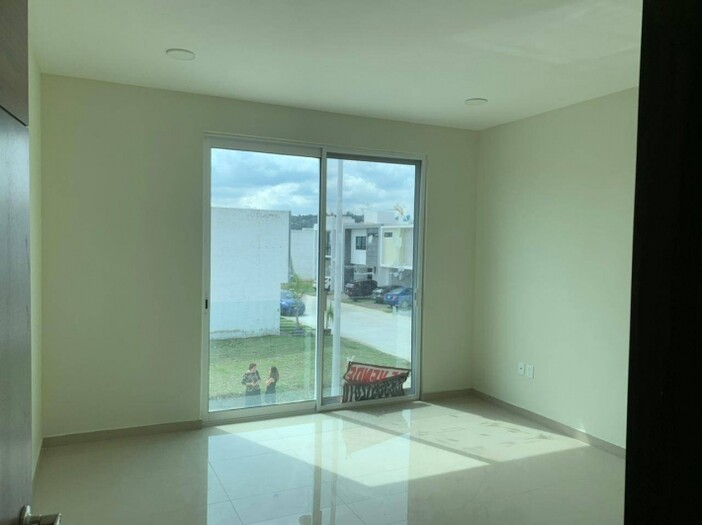 Se vende hermosa casa en El Campestre
