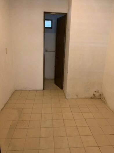 se renta casa en Valle Real