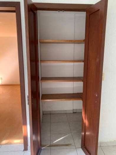 se renta casa en Valle Real