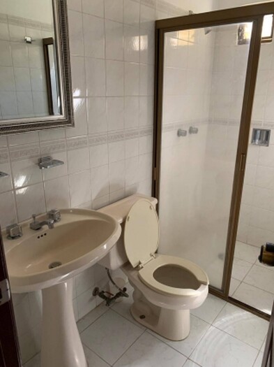 se renta casa en Valle Real