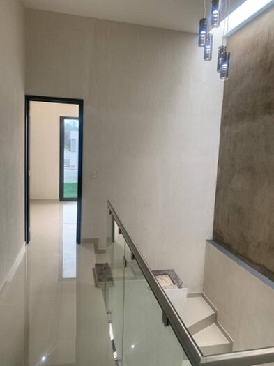 se vende hermosa casa por San Isidro