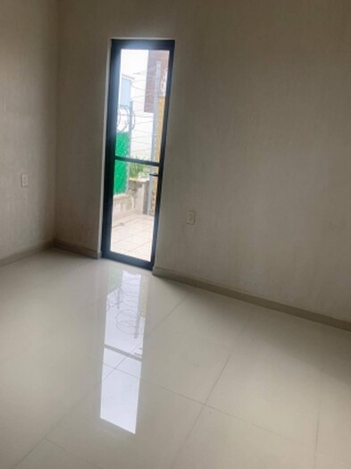 se vende hermosa casa por San Isidro