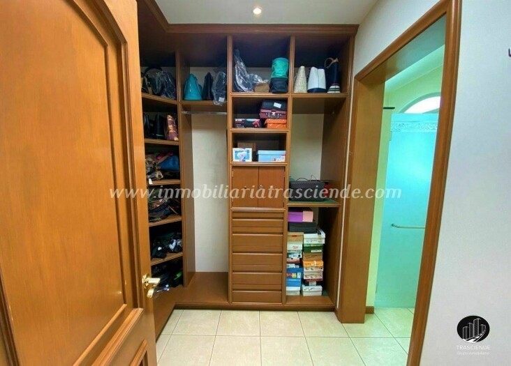 Casa en puerta de hierro