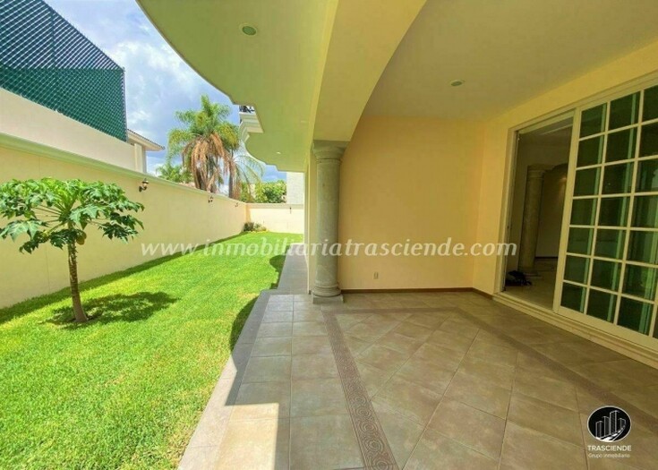 Casa en puerta de hierro