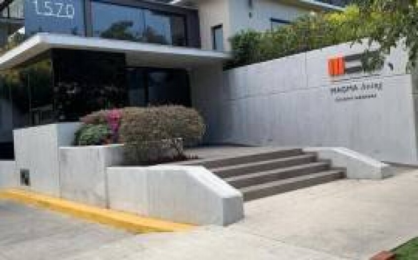 Se renta o vende departamento en el country