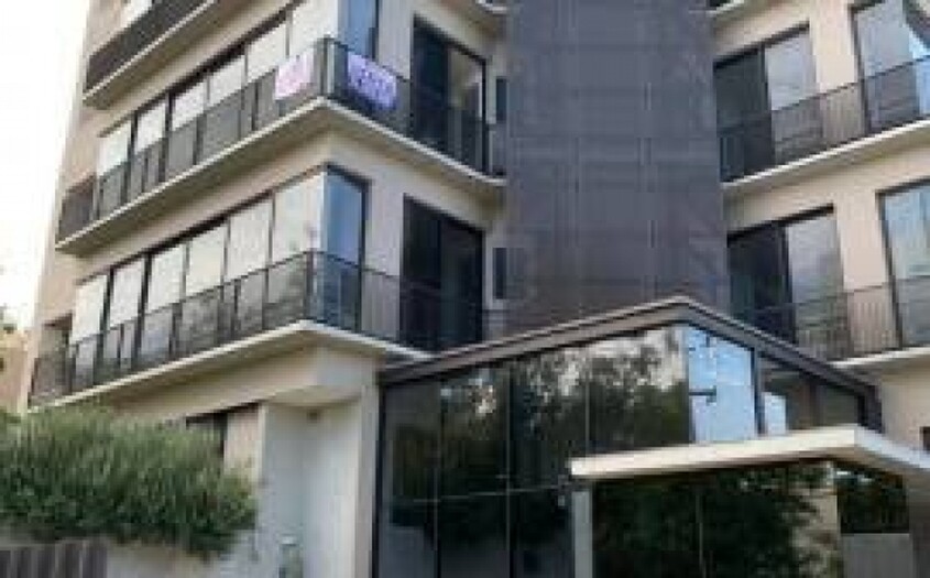 Se renta o vende departamento en el country
