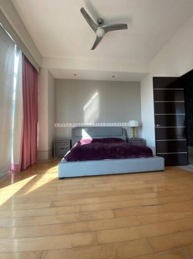 Se vende o se Renta departamento en torre titanium