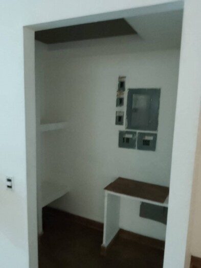 Se renta bodega por avila camacho