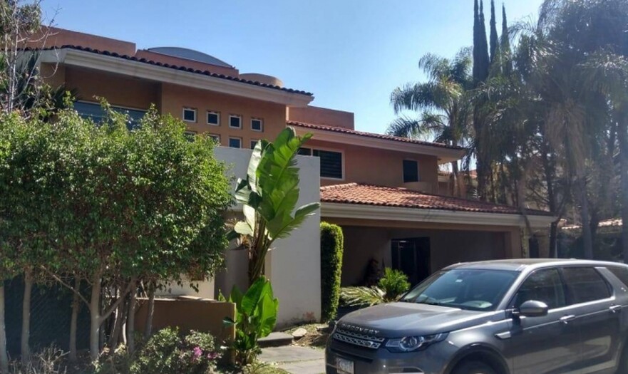 Se vende propiedad en Puerta de Hierro