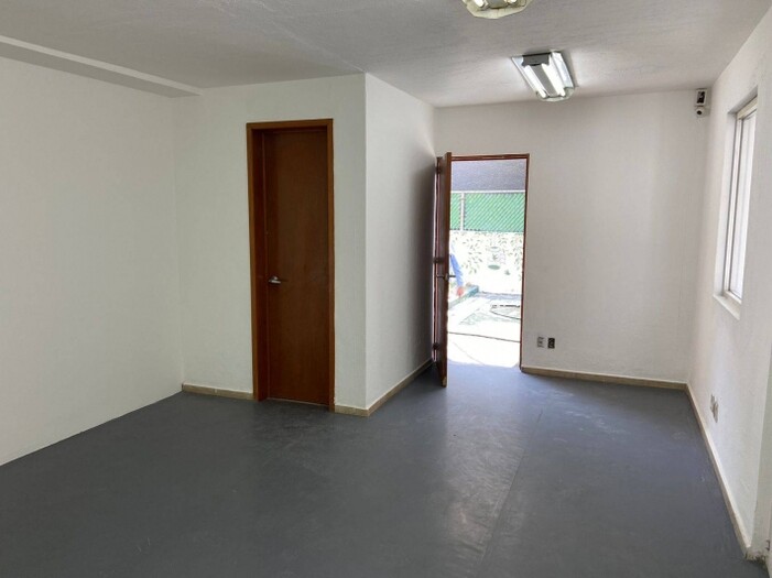 Oficina cerca del iteso