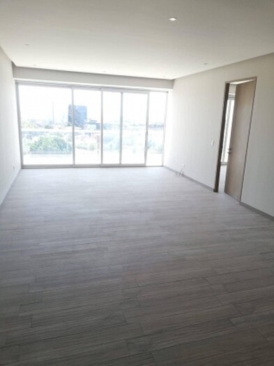 Se renta departamento en cima 400