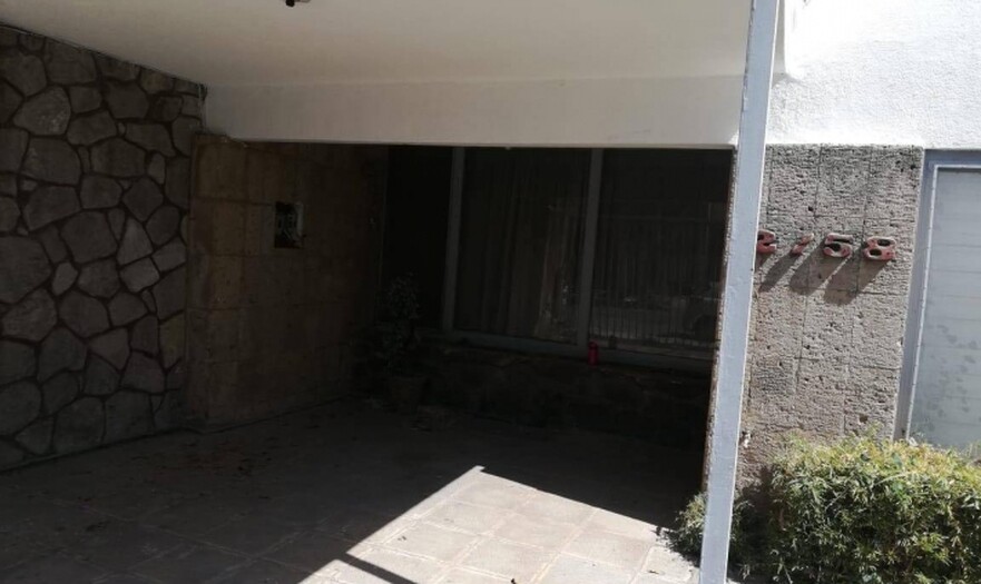 Casa en Jardines del Bosque