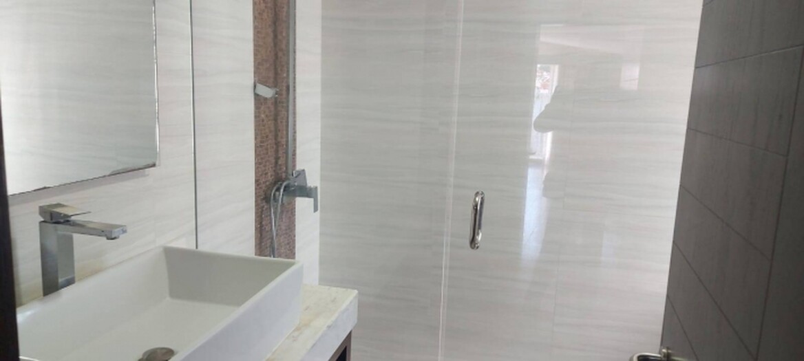 Se vende Casa Moderna en Santa Anita Club de Golf