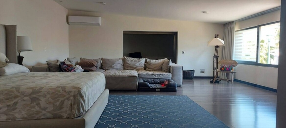 Se vende Casa Moderna en Santa Anita Club de Golf