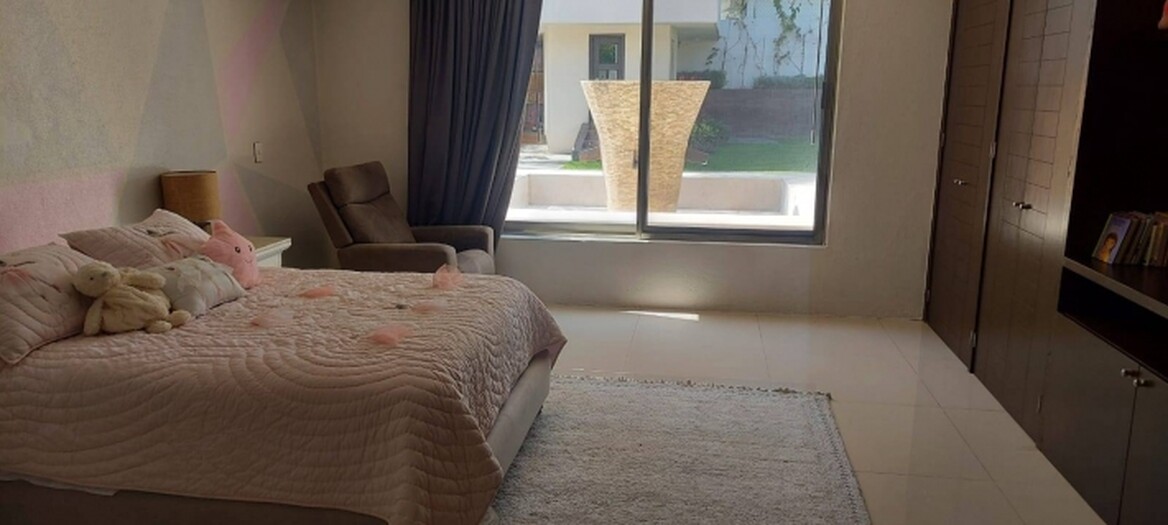 Se vende Casa Moderna en Santa Anita Club de Golf