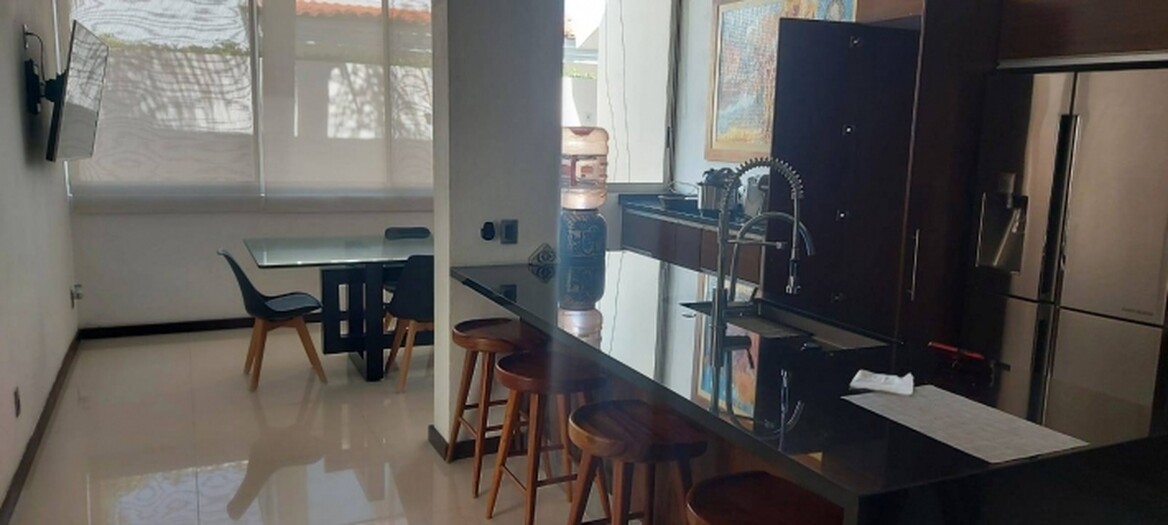 Se vende Casa Moderna en Santa Anita Club de Golf