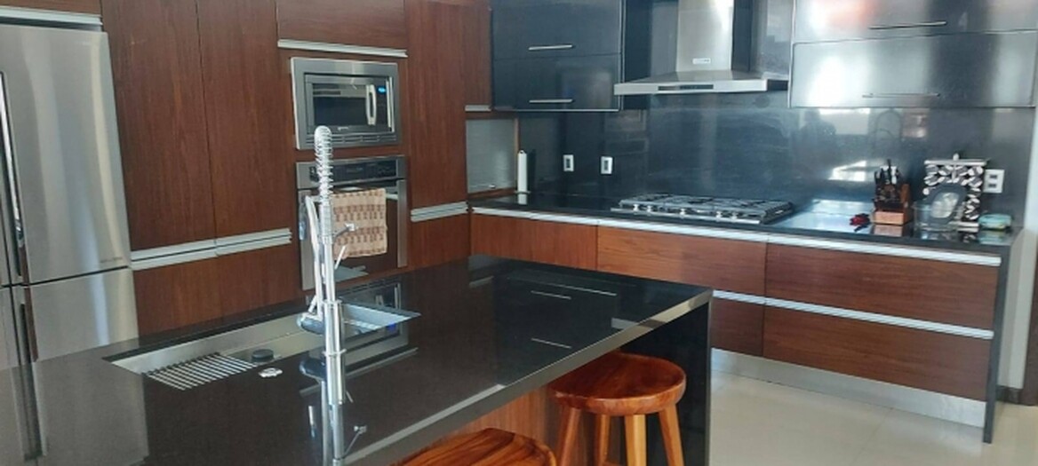 Se vende Casa Moderna en Santa Anita Club de Golf