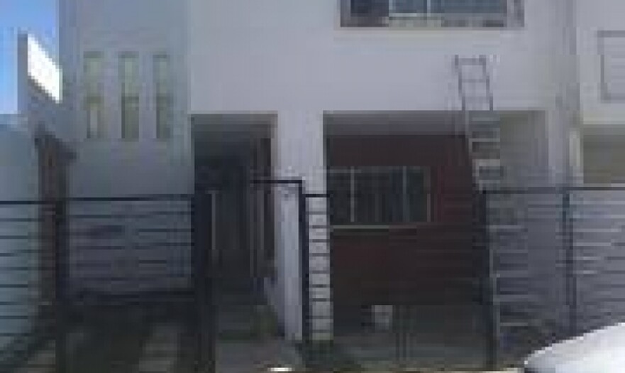 Los Pinos Bugambilias