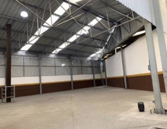 se renta bodega