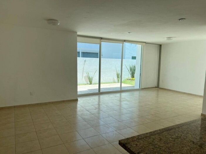 Casa en Venta en Solares Coto 4