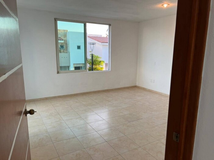 Casa en Venta en Solares Coto 4