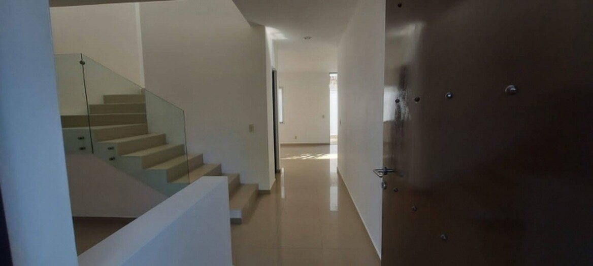 Se renta casa en Solares Santillana