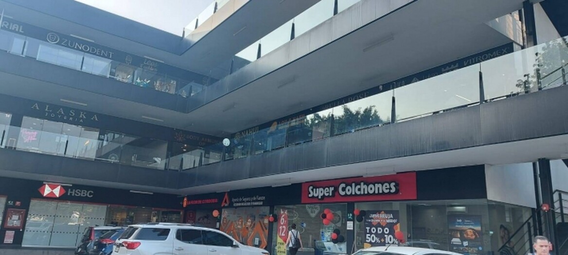 Se renta PH Local Comercial u Oficina