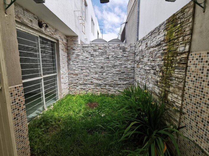 Se vende casa ubicada en Valdepeñas, Zapopan