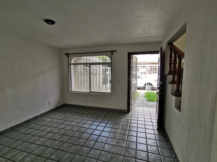Se vende casa ubicada en Valdepeñas, Zapopan