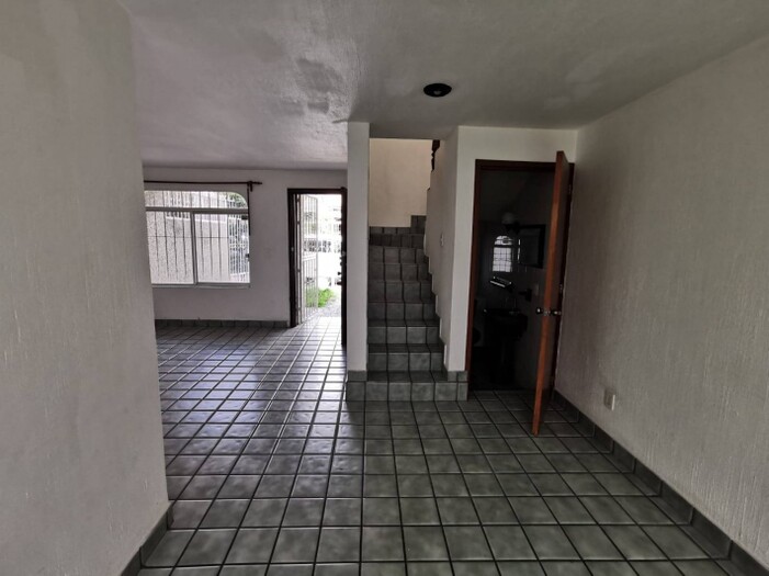 Se vende casa ubicada en Valdepeñas, Zapopan