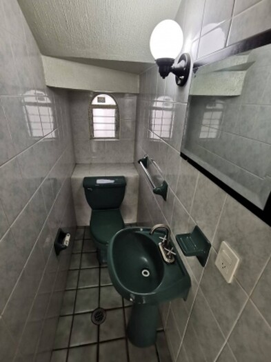 Se vende casa ubicada en Valdepeñas, Zapopan