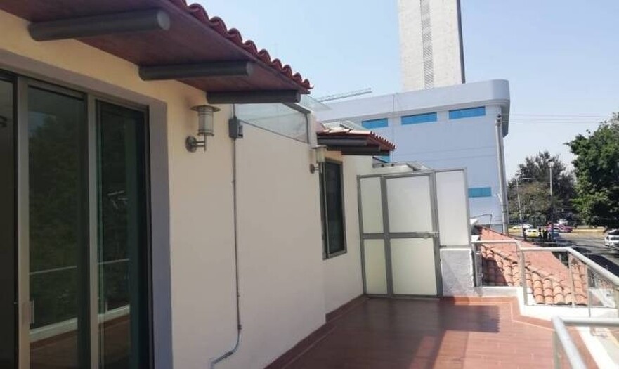 Col. Ladrón de Guevara Estudio