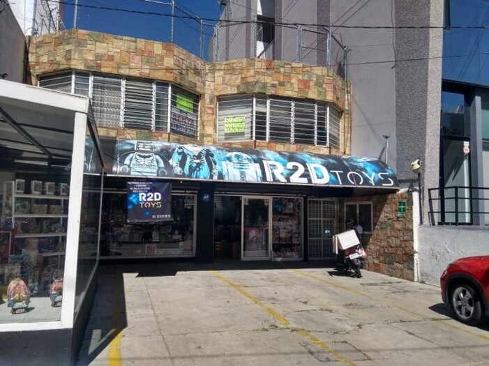 Local Av. México