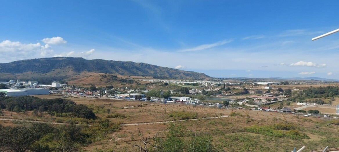 Se vende casa en pinar de la venta como proyecto