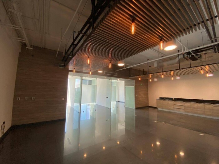 Oficina Corporativo Country Club
