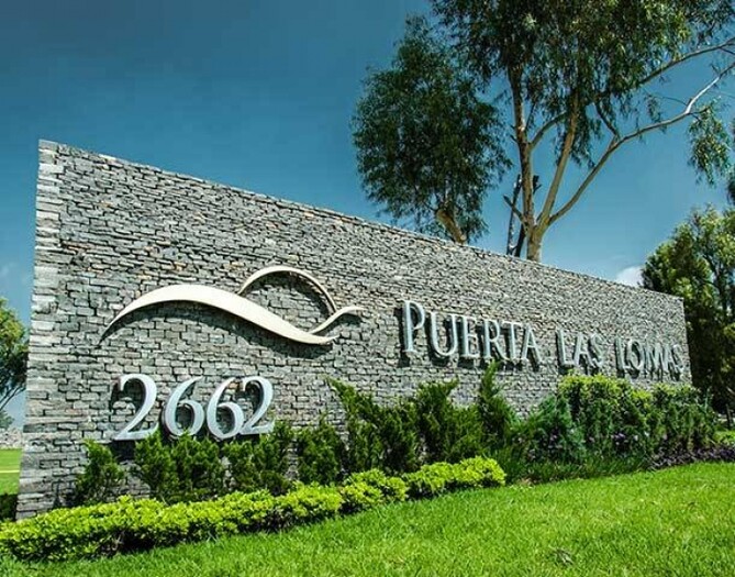 PUERTA LAS LOMAS