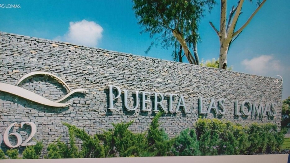 PUERTA LAS LOMAS