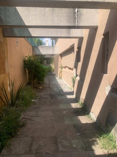 se vende casa en Santa Isabel como terreno