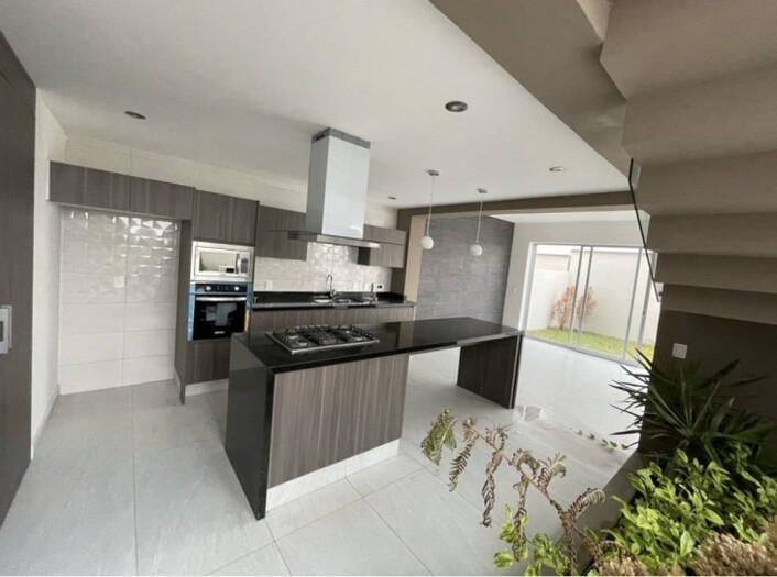 Se vende casa en bosques vallarta
