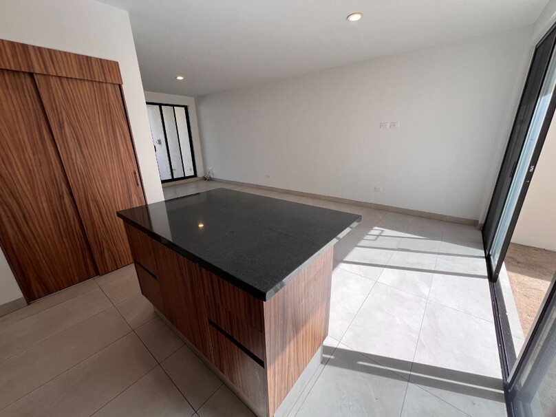 Se vende hermosa casa a estrenar en Capital Norte
