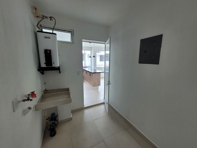 Se vende casa en Bosques de Santa Anita con Roof Garden