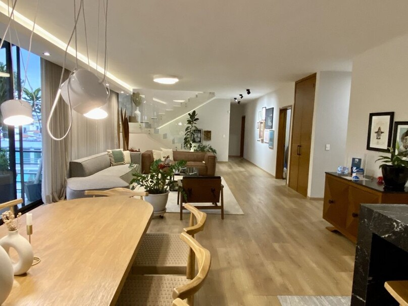 Espectacular penthouse  remodelado en Lomas Altas