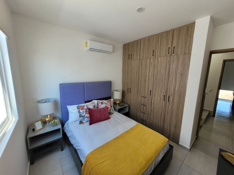 SE VENDE CASA CON ROOF GARDEN DENTRO DE COTO VICENZA