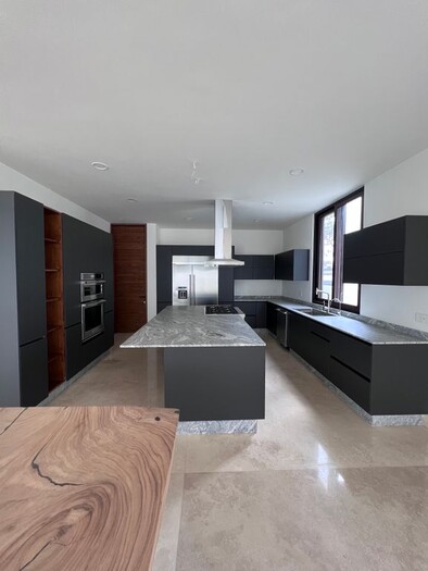 Hermosa casa en venta en Reserva Real