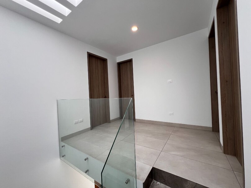 Se vende hermosa casa a estrenar en Capital Norte