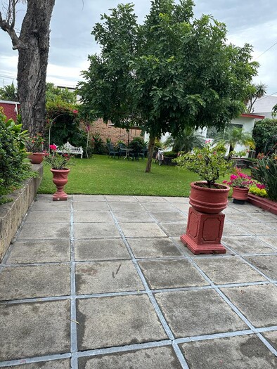 Se vende casa en Jardines del Bosque