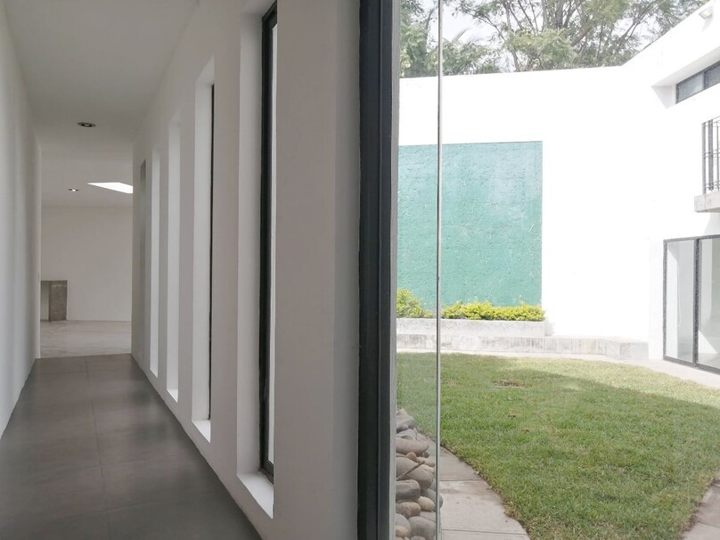 CASA EN VENTA EN BUGAMBILIAS 1a. SECCIÓN, ZAPOPAN