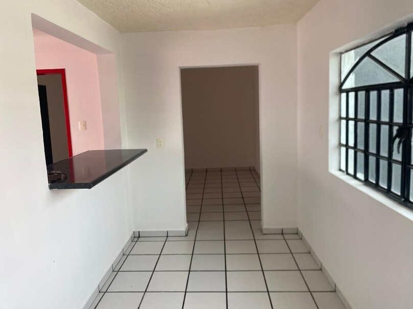 SE VENDE CASA TIPO DUPLEX , LISTA PARA HABITAR CON MUY BUENA UBICACIÓN.