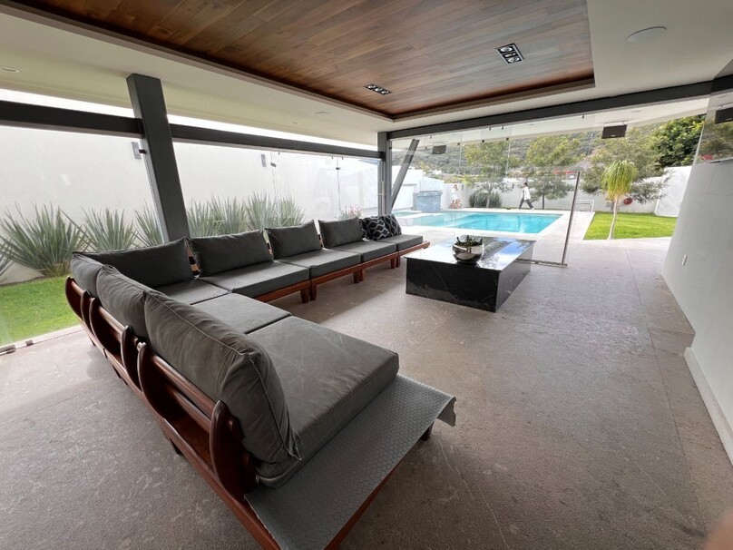 Espectacular residencia Regina en Fraccionamiento Ayamonte