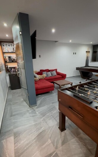 Se vende hermosa casa en Colinas de San Isidro